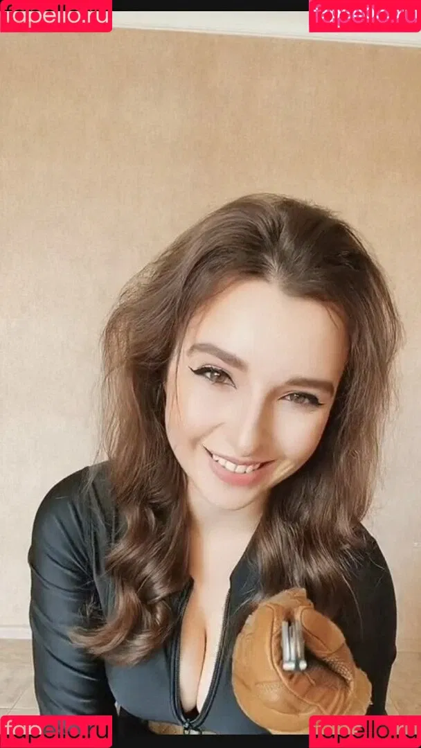 Elena Deligioz Onlyfans Photo Gallery 