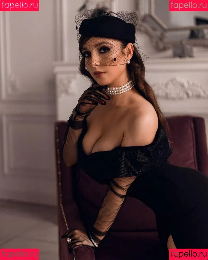 Elena Deligioz Onlyfans Photo Gallery 