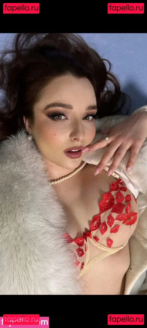 Elena Deligioz Onlyfans Photo Gallery 