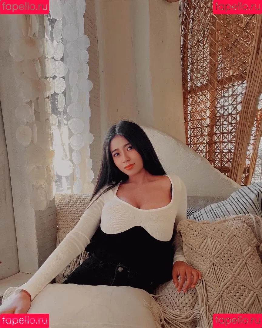 Sirijit Showduree Onlyfans Photo Gallery 