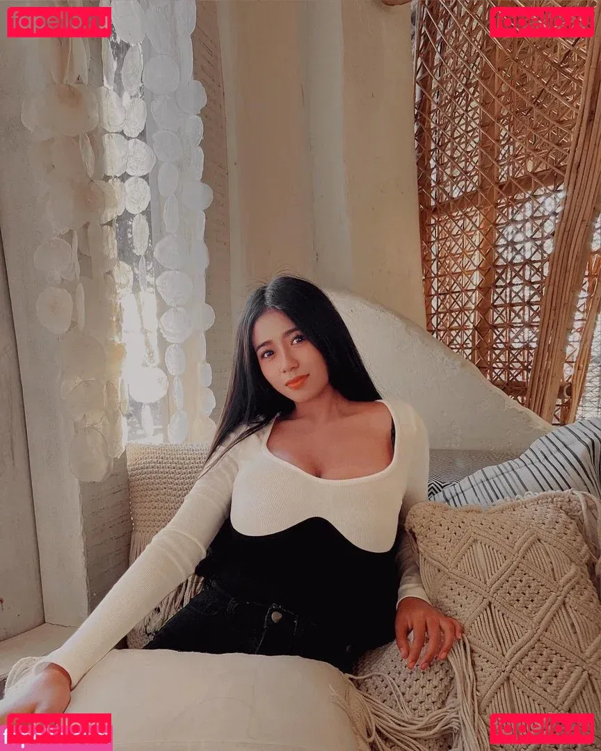 Sirijit Showduree Onlyfans Photo Gallery 