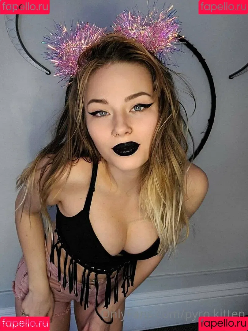 Pyro Kitten Onlyfans Photo Gallery 