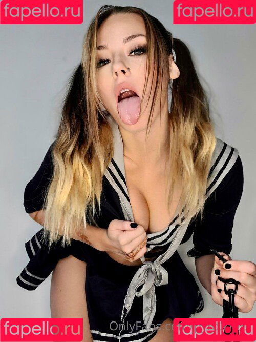 Pyro Kitten Onlyfans Photo Gallery 