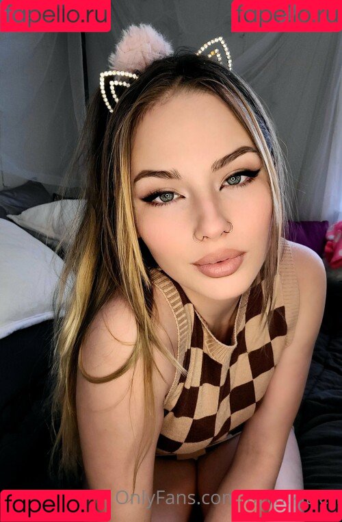 Pyro Kitten Onlyfans Photo Gallery 