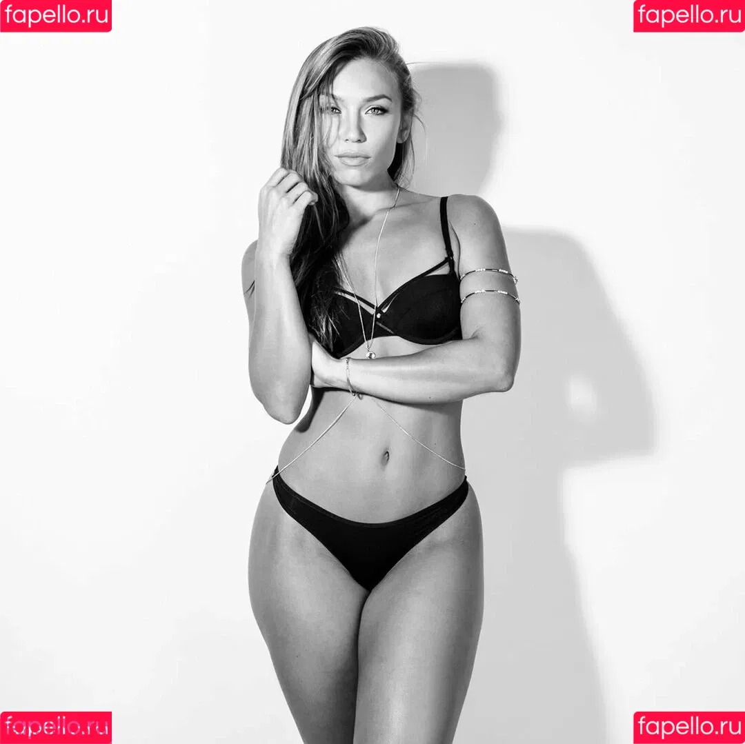 Nicole Mejia Onlyfans Photo Gallery 