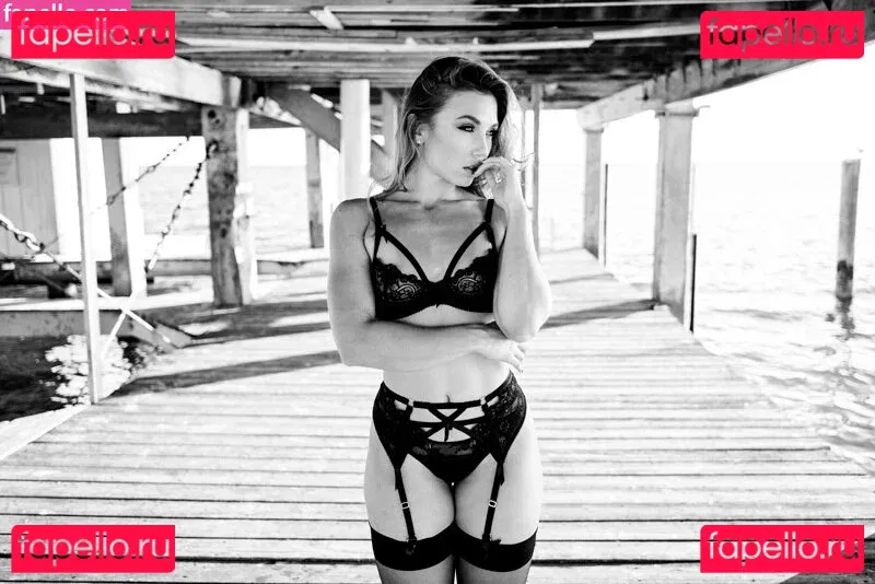 Nicole Mejia Onlyfans Photo Gallery 