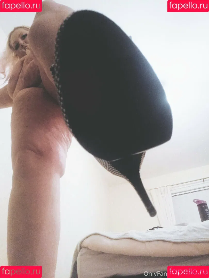 mistressmel1 Onlyfans Photo Gallery 