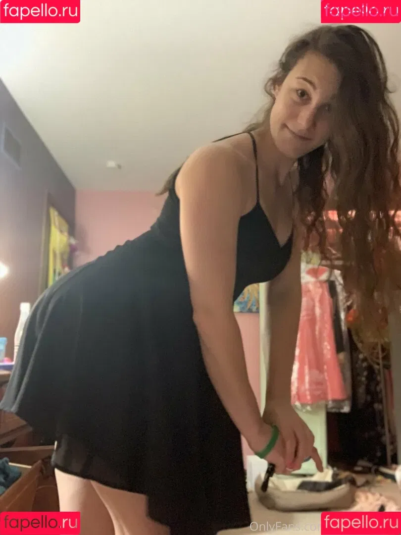 averyafterhours Onlyfans Photo Gallery 