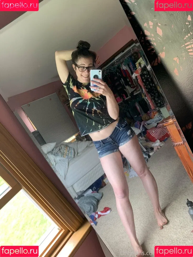 averyafterhours Onlyfans Photo Gallery 