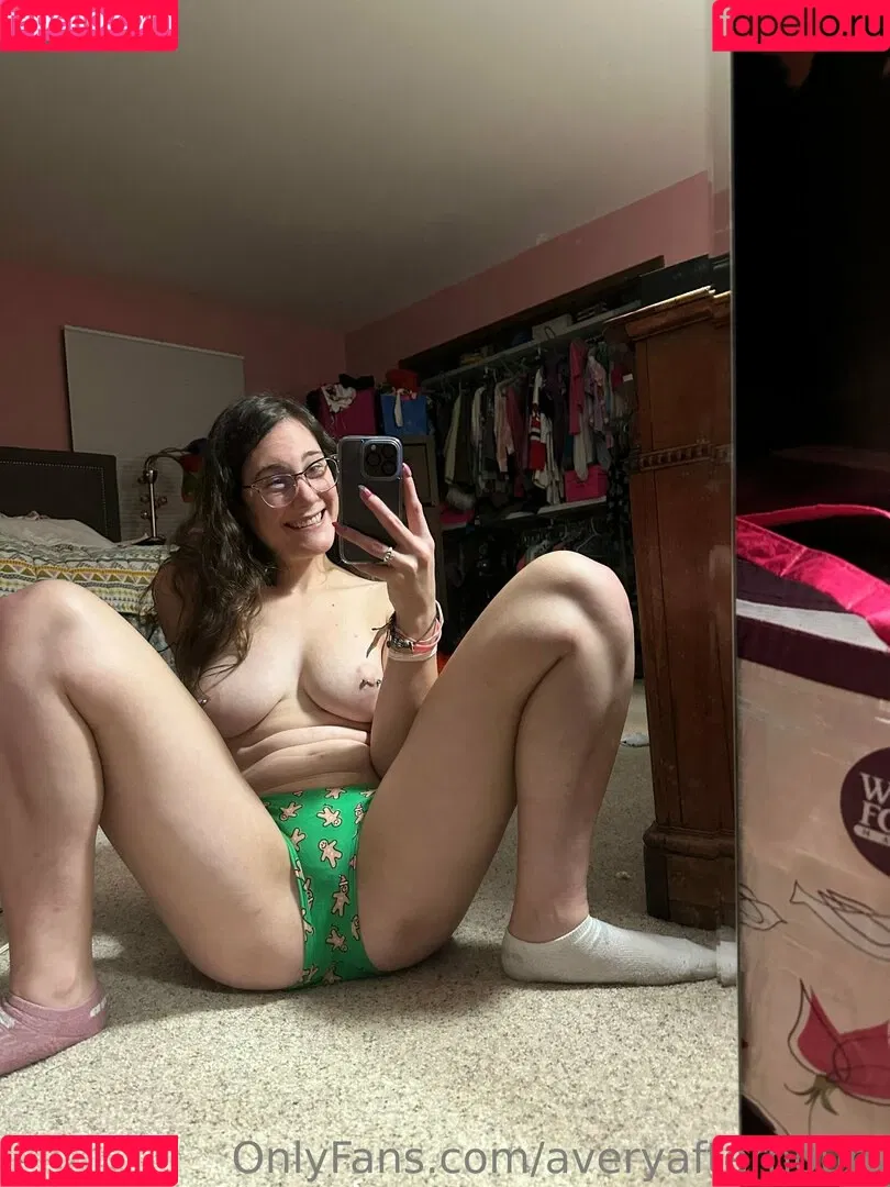 averyafterhours Onlyfans Photo Gallery 