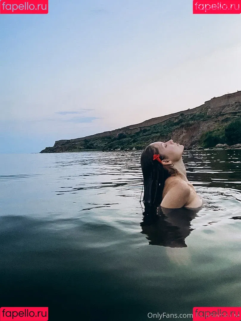 lyubovvomne Onlyfans Photo Gallery 