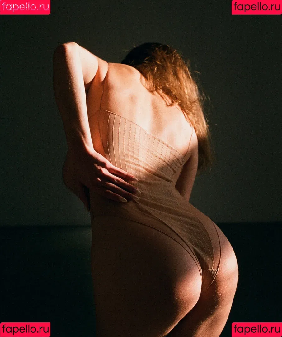 lyubovvomne Onlyfans Photo Gallery 