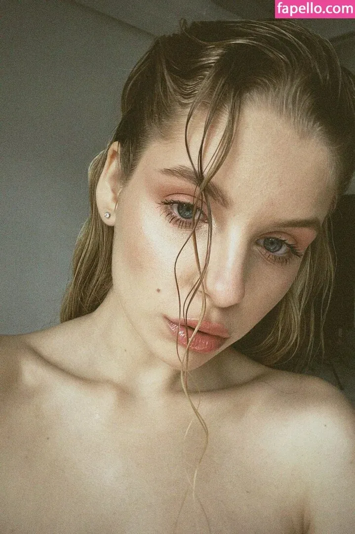 lyubovvomne Onlyfans Photo Gallery 