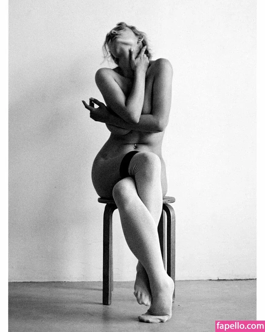 lyubovvomne Onlyfans Photo Gallery 