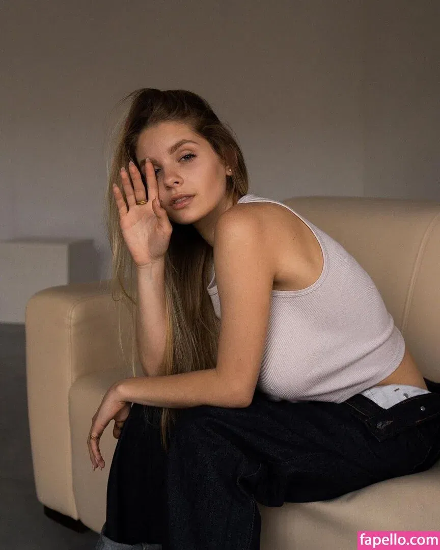 lyubovvomne Onlyfans Photo Gallery 