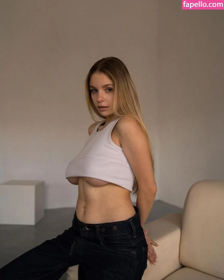 lyubovvomne Onlyfans Photo Gallery 