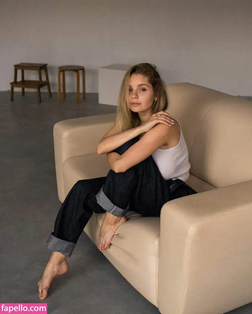 lyubovvomne Onlyfans Photo Gallery 