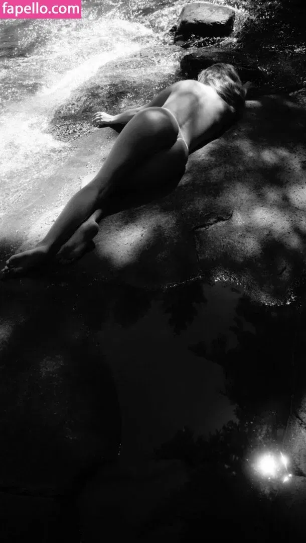 lyubovvomne Onlyfans Photo Gallery 