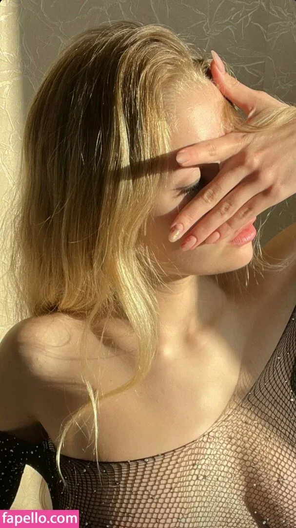 lyubovvomne Onlyfans Photo Gallery 