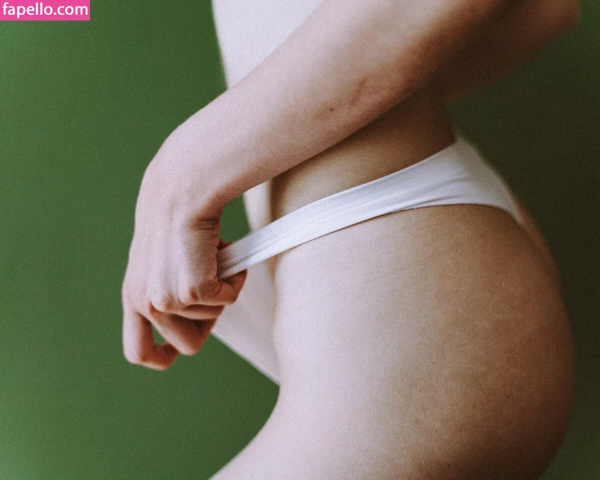 lyubovvomne Onlyfans Photo Gallery 