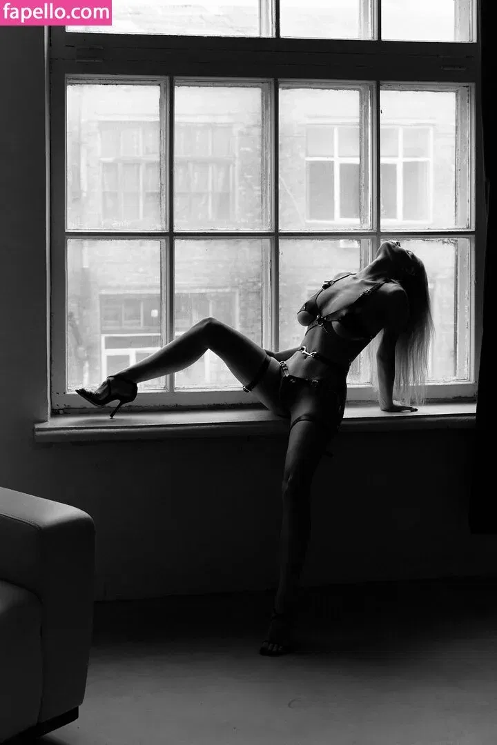 lyubovvomne Onlyfans Photo Gallery 