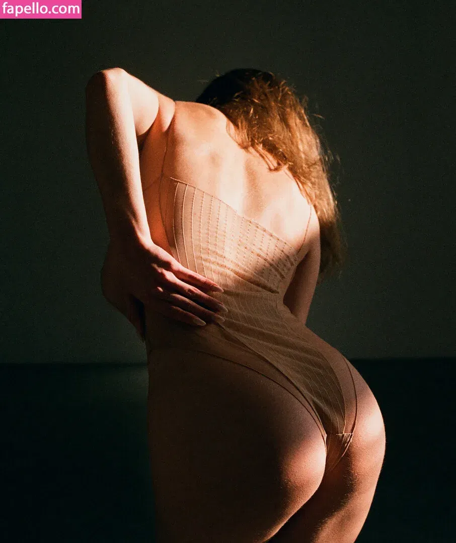 lyubovvomne Onlyfans Photo Gallery 