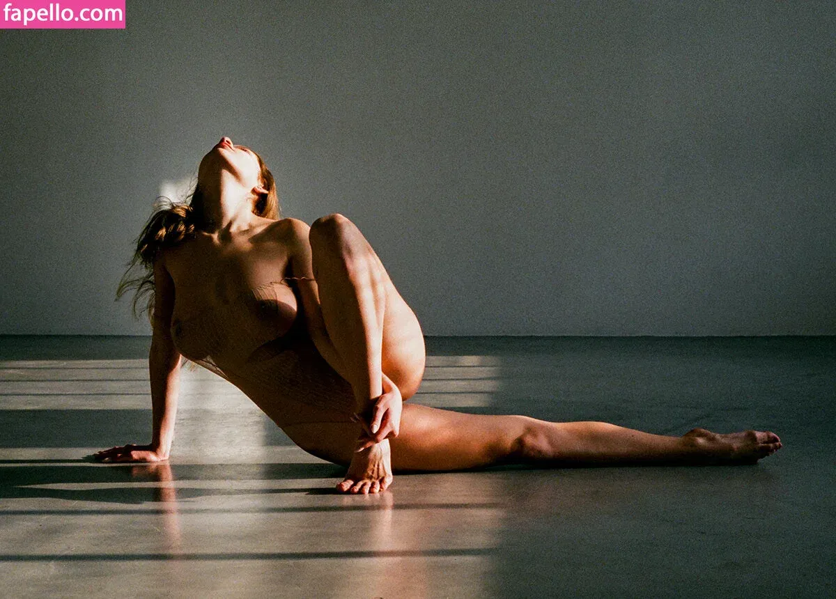 lyubovvomne Onlyfans Photo Gallery 