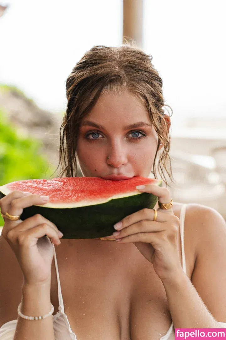 lyubovvomne Onlyfans Photo Gallery 