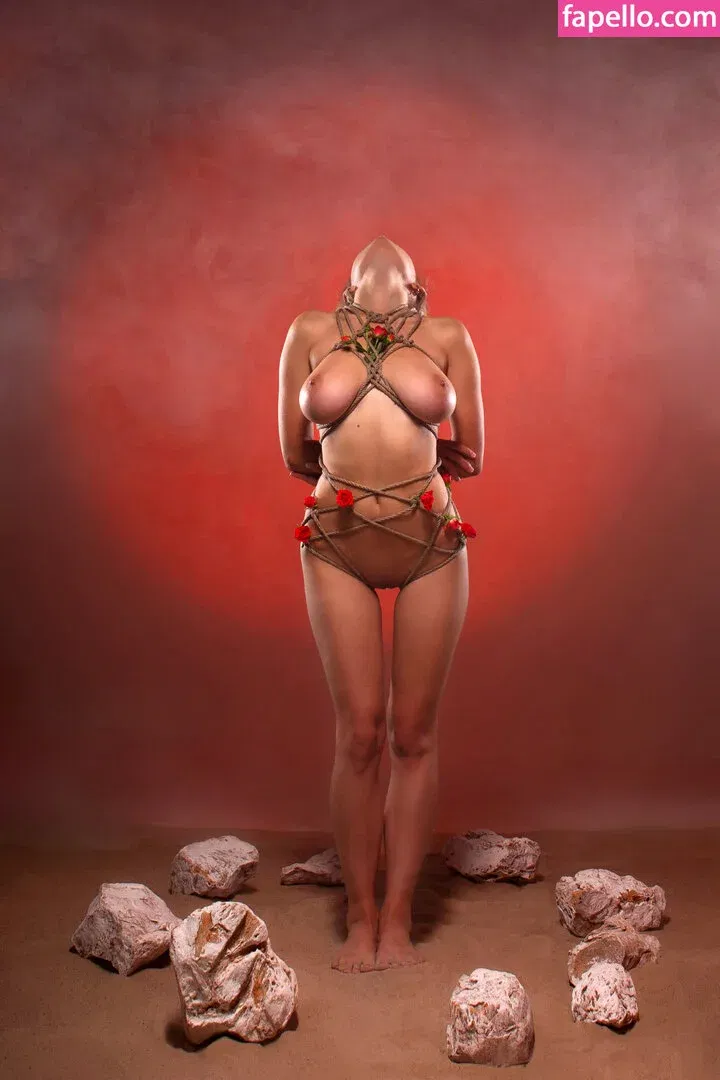 lyubovvomne Onlyfans Photo Gallery 