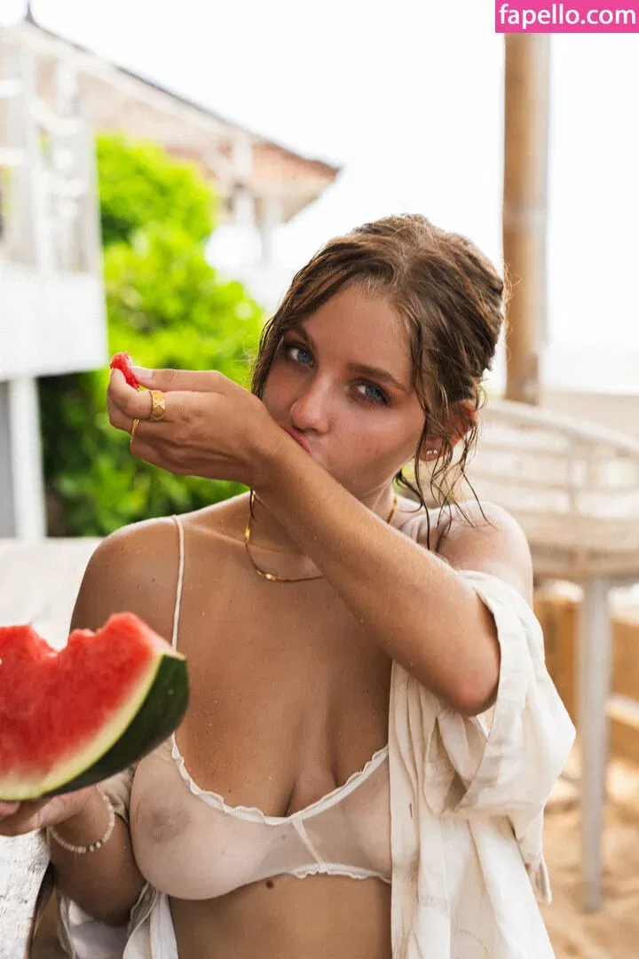 lyubovvomne Onlyfans Photo Gallery 