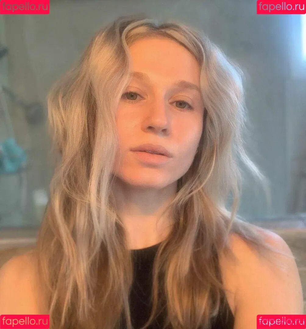 Rita Volk Onlyfans Photo Gallery 