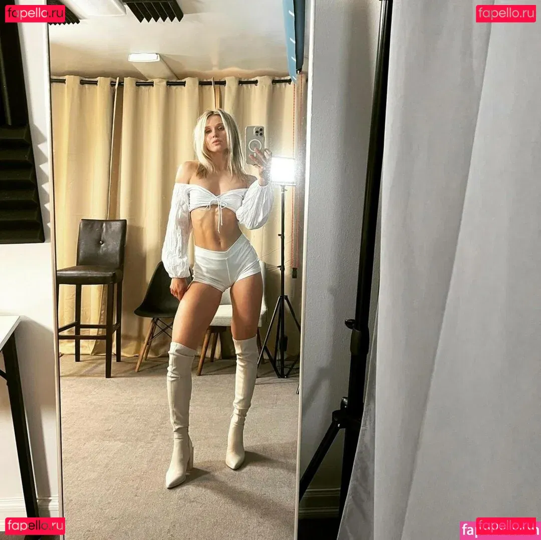 Rita Volk Onlyfans Photo Gallery 