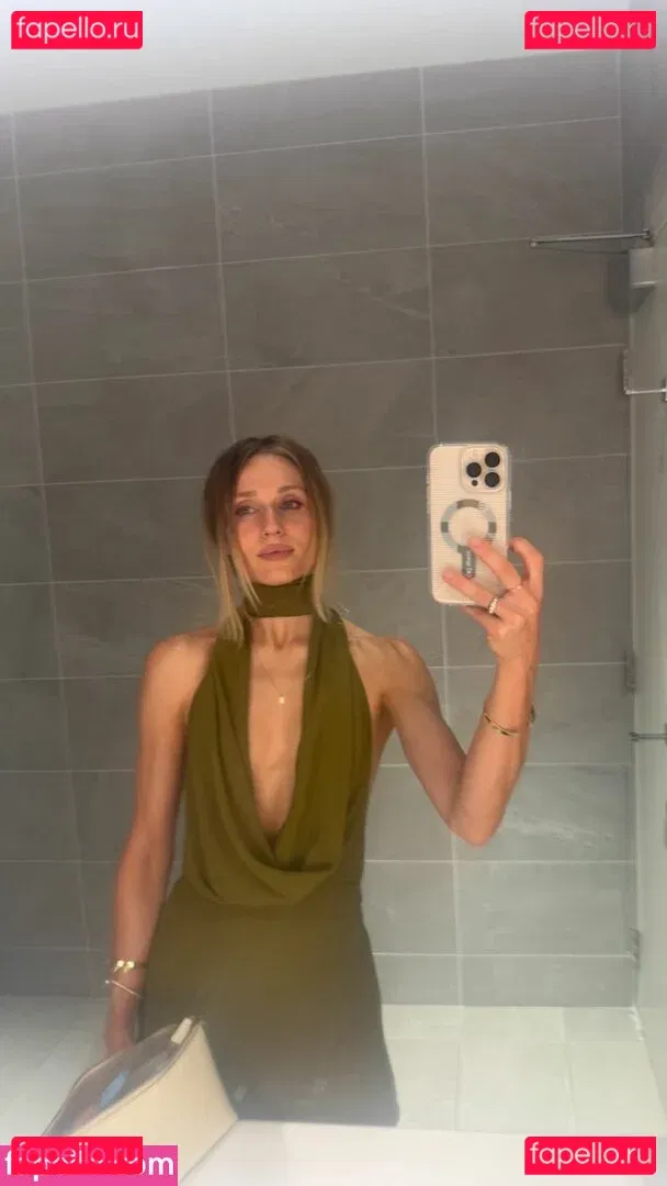 Rita Volk Onlyfans Photo Gallery 