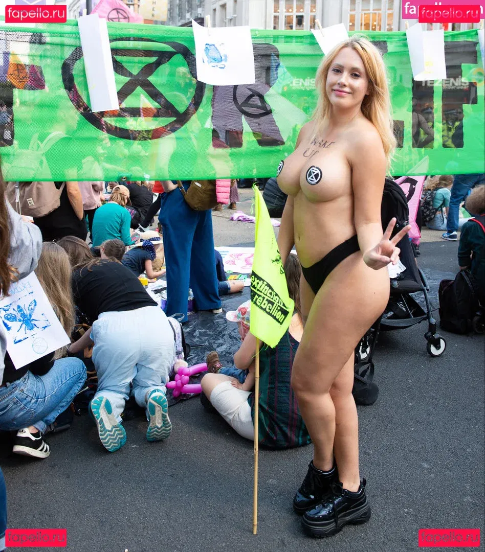 Laura Amherst Onlyfans Photo Gallery 