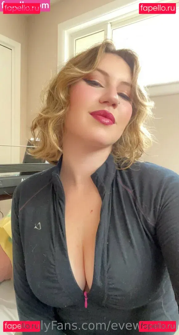 Eve Warden Onlyfans Photo Gallery 