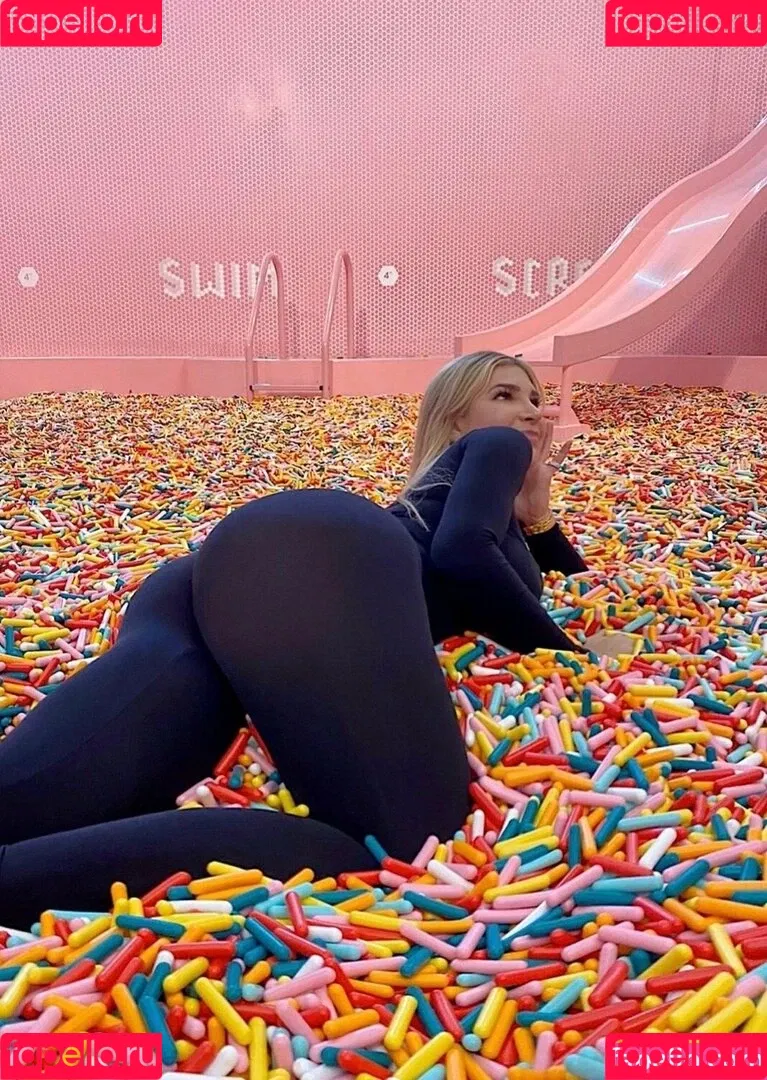 Lauren Pisciotta Onlyfans Photo Gallery 