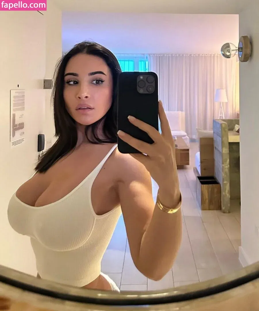 Lauren Pisciotta Onlyfans Photo Gallery 