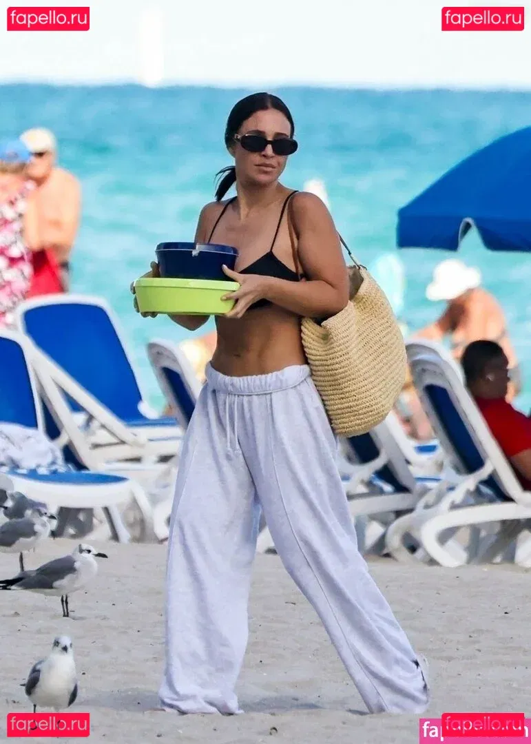 Lauren Pisciotta Onlyfans Photo Gallery 