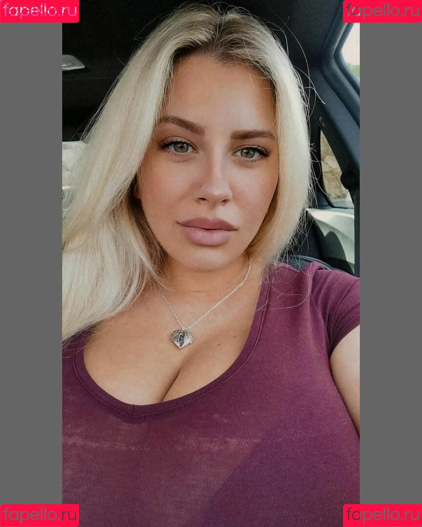 Nina Phoenix Onlyfans Photo Gallery 