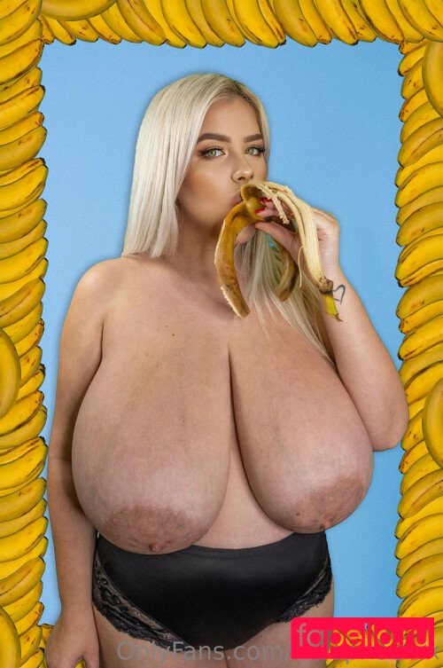 Nina Phoenix Onlyfans Photo Gallery 