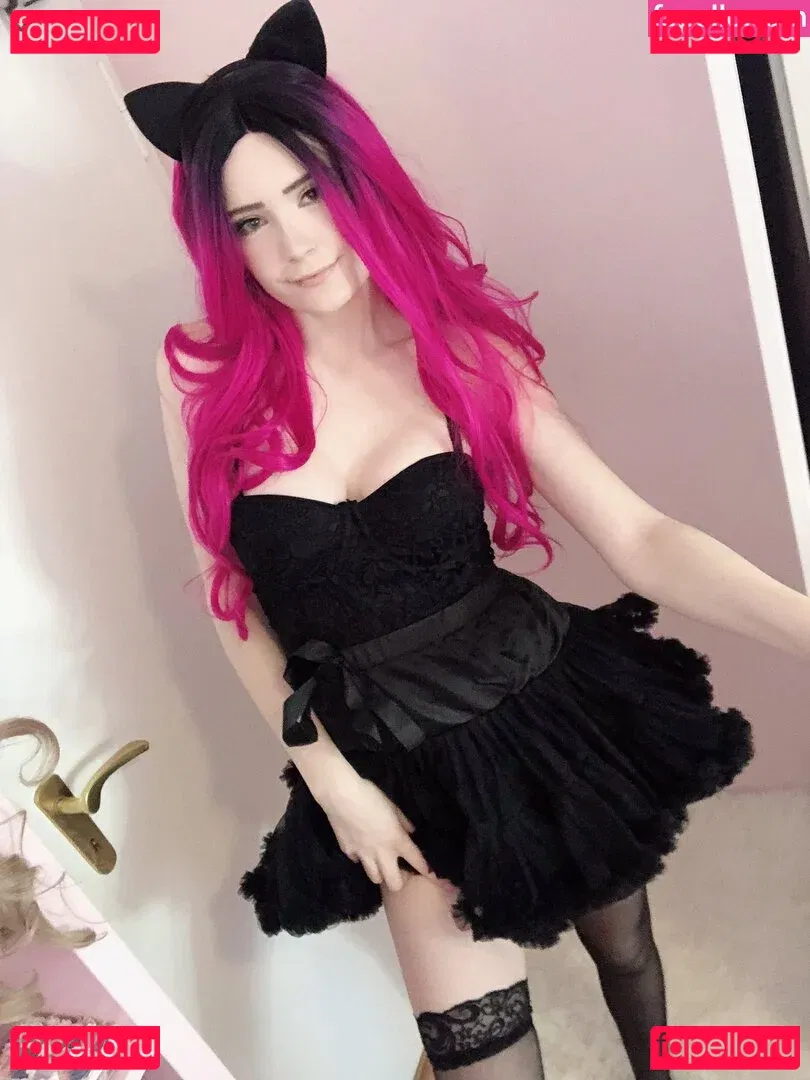 Lea Lolly Onlyfans Photo Gallery 