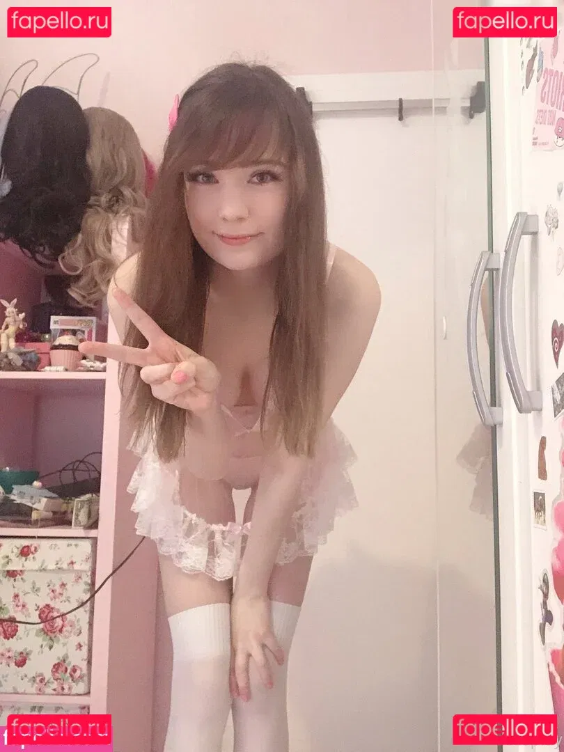 Lea Lolly Onlyfans Photo Gallery 