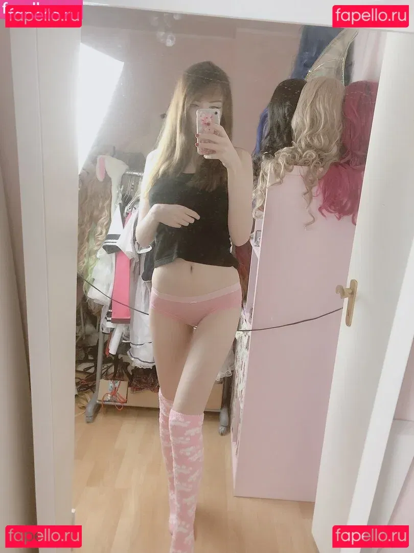 Lea Lolly Onlyfans Photo Gallery 