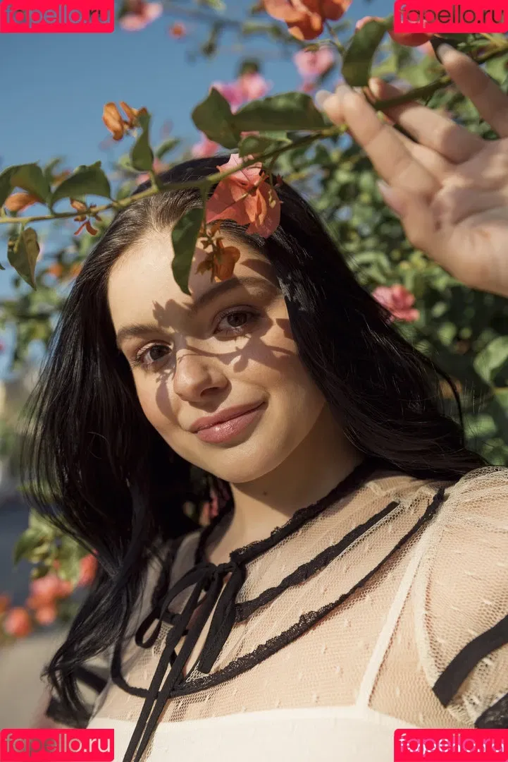 Ariel Winter Onlyfans Photo Gallery 
