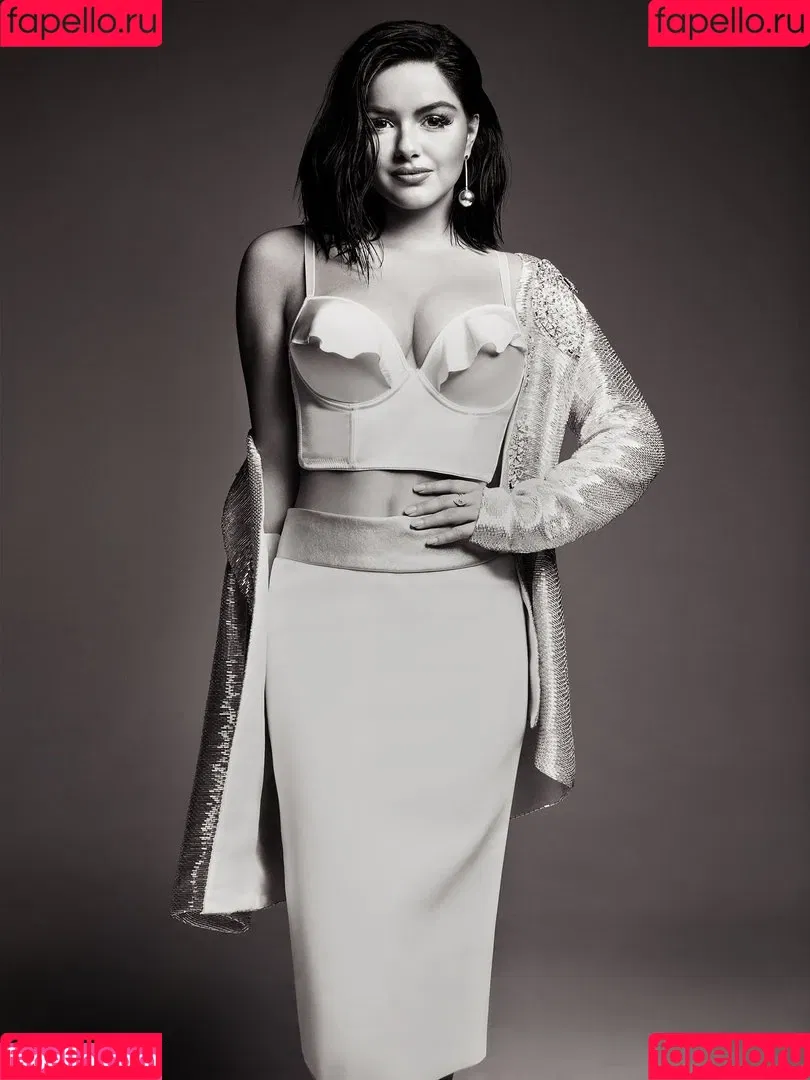 Ariel Winter Onlyfans Photo Gallery 