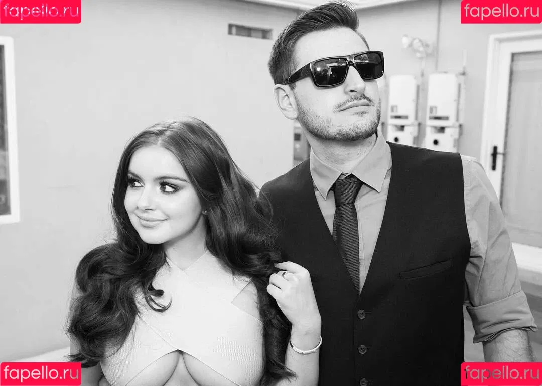 Ariel Winter Onlyfans Photo Gallery 