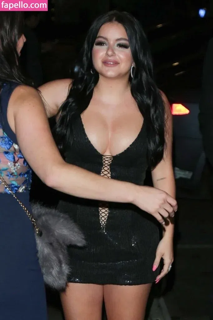 Ariel Winter Onlyfans Photo Gallery 