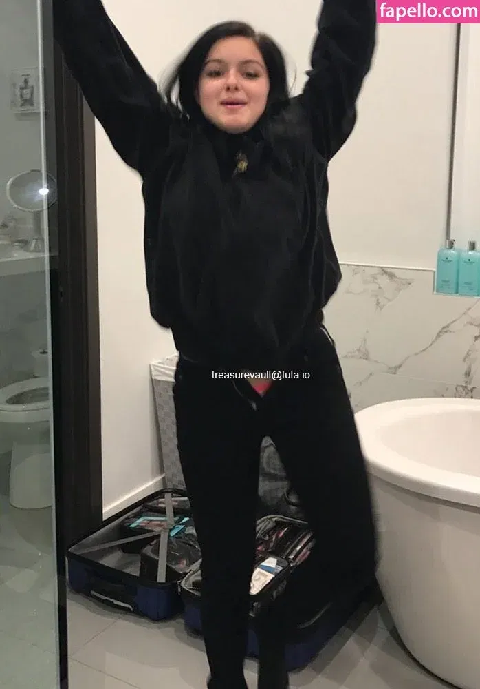 Ariel Winter Onlyfans Photo Gallery 