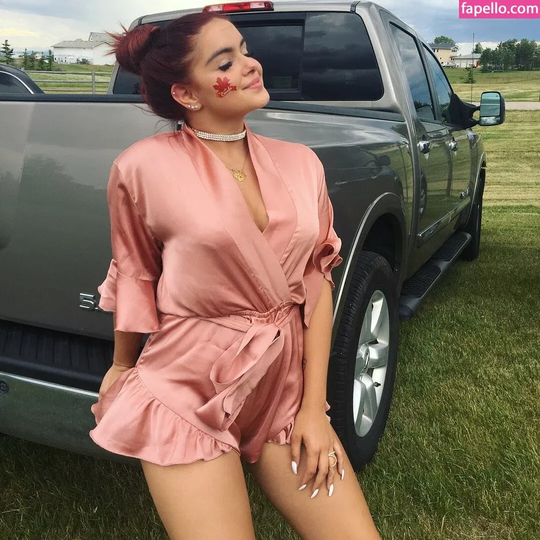 Ariel Winter Onlyfans Photo Gallery 