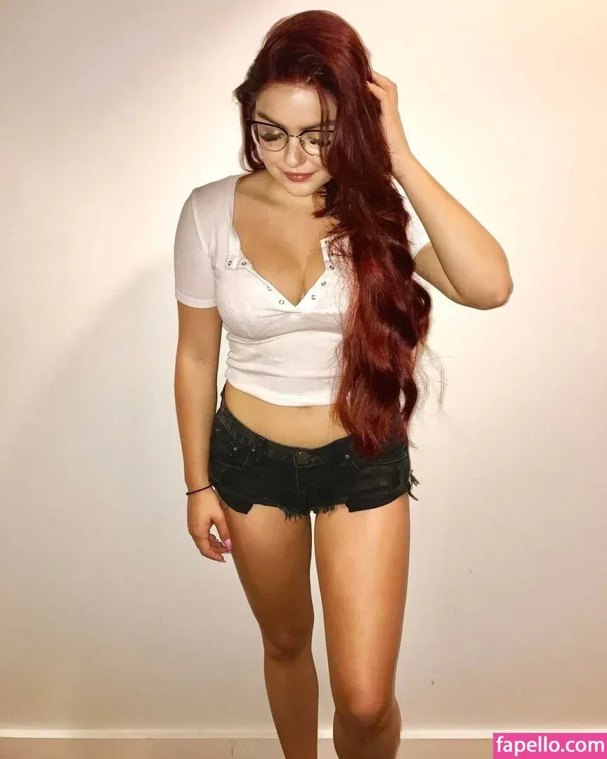 Ariel Winter Onlyfans Photo Gallery 